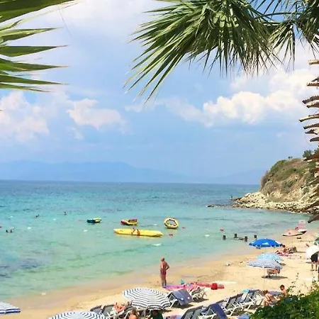 Luxurious With Overlooking The Aegean Sea And The Island Samos Ferienhaus