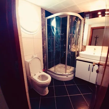 Luxurious With Overlooking The Aegean Sea And The Island Samos