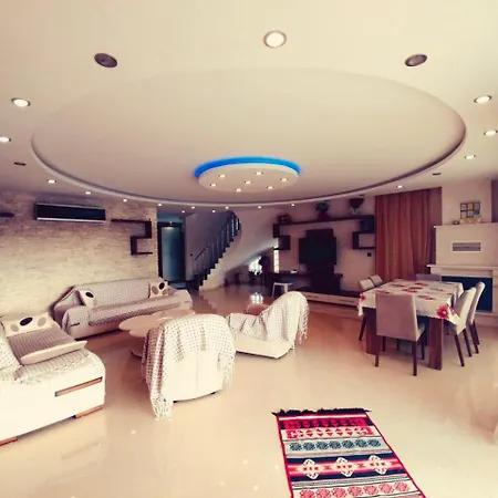 Luxurious With Overlooking The Aegean Sea And The Island Samos Сasa de vacaciones *