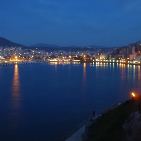 Luxurious With Overlooking The Aegean Sea And The Island Samos Prázdninový dům